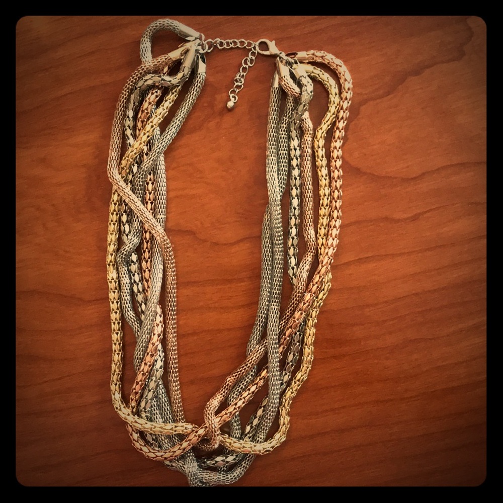 Layered metallic necklace